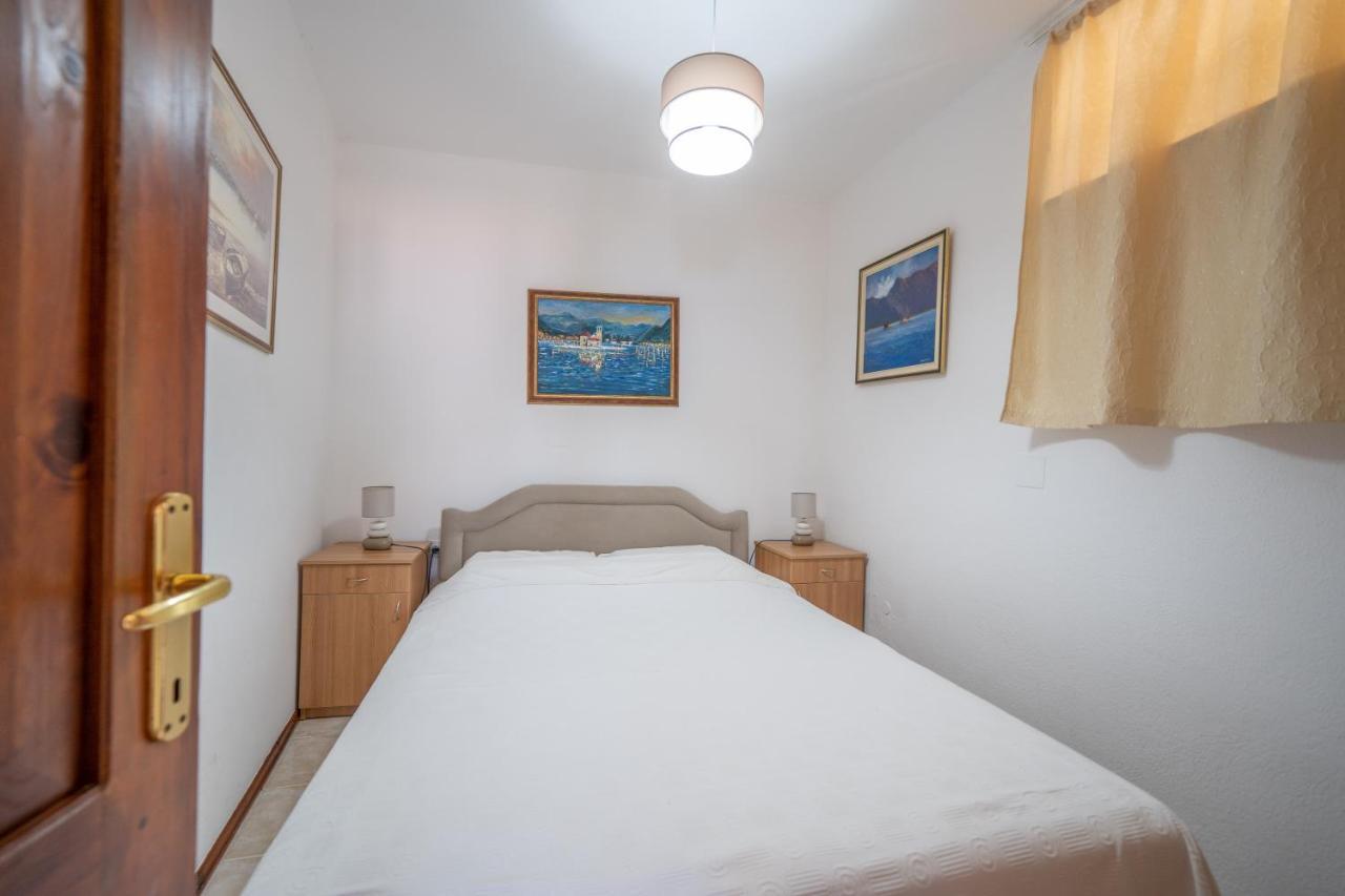 פראסט Apartments Franovic מראה חיצוני תמונה