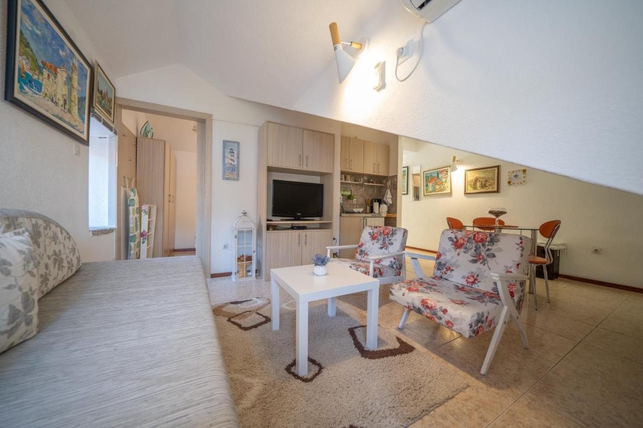 פראסט Apartments Franovic מראה חיצוני תמונה