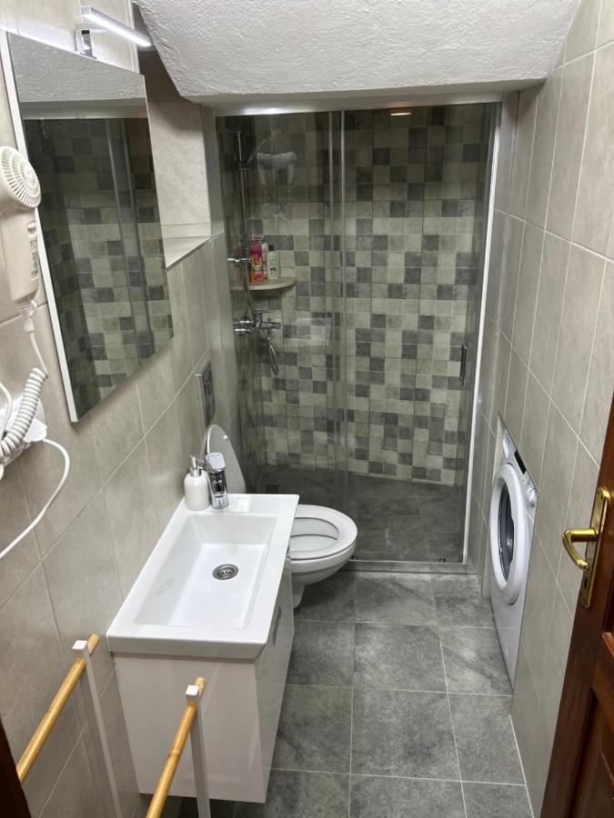 פראסט Apartments Franovic מראה חיצוני תמונה