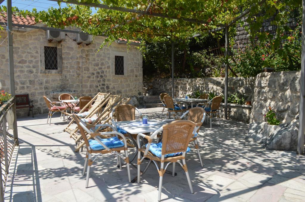 פראסט Apartments Franovic מראה חיצוני תמונה